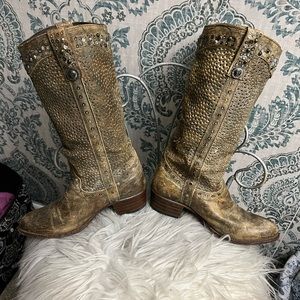 Frye boots, Size 7, multi-tan color